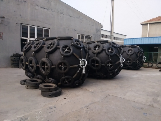 Tiêu chuẩn ISO17357 Tấm chắn cao su khí nén loại Yokohama Màu đen để bảo vệ bến tàu và thuyền