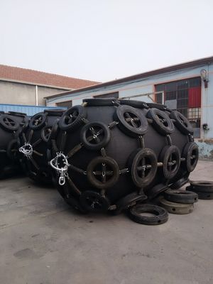 Tàu bảo vệ tàu đến bến tàu Yokohama Fender bơm hơi
