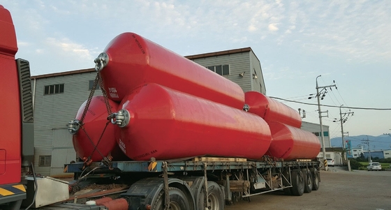 Tấm chắn bùn thuyền EVA nổi Lớp phủ Polyurea với Cảng tùy chỉnh chống va chạm