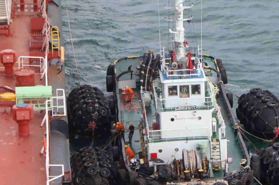 Cao su Yokohama Loại khí nén Thuyền Fender Boat Berthing