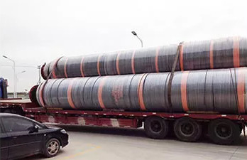 Vòi nổi ở đuôi FPSO được chứng nhận cấp BV để nạp dầu thô ngoài khơi cho tàu chở dầu hàng hải
