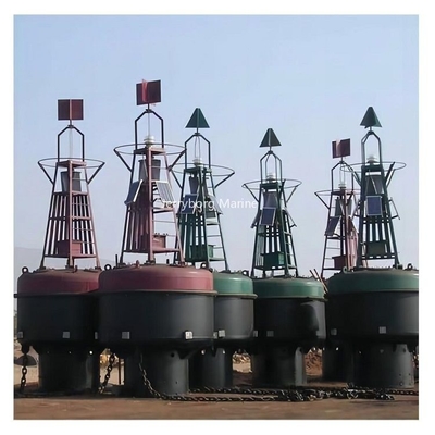Đường biển Biển Biển Biển Đường biển bằng thép với ánh sáng mặt trời