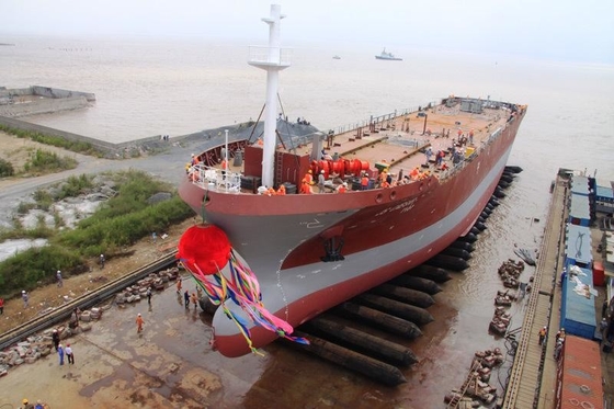 Tàu hạ thủy Túi khí nổi trên biển Túi lăn cao su tự nhiên 1.5m * 15m