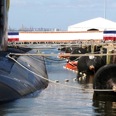 Máy hút bọt thuyền hữu ích cho tàu biển Polyurethane Fender