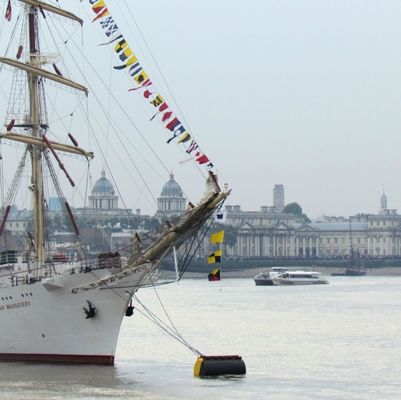 Thiết bị an toàn hàng hải Buồng đánh dấu neo với ánh sáng mặt trời