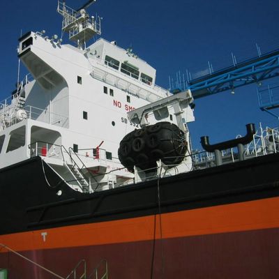 Chắn bùn khí nén bơm hơi Yokohama Chắn bùn nổi 50 kpa docking