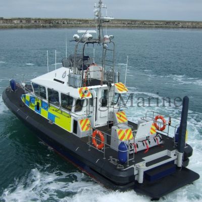 Độ đàn hồi cao Chống lão hóa EVA Tấm chắn thuyền bằng bọt rắn với đai buộc