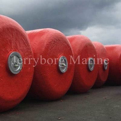 Ship To Quay Fender bọt nổi bằng da polyurethane sản xuất tại Trung Quốc